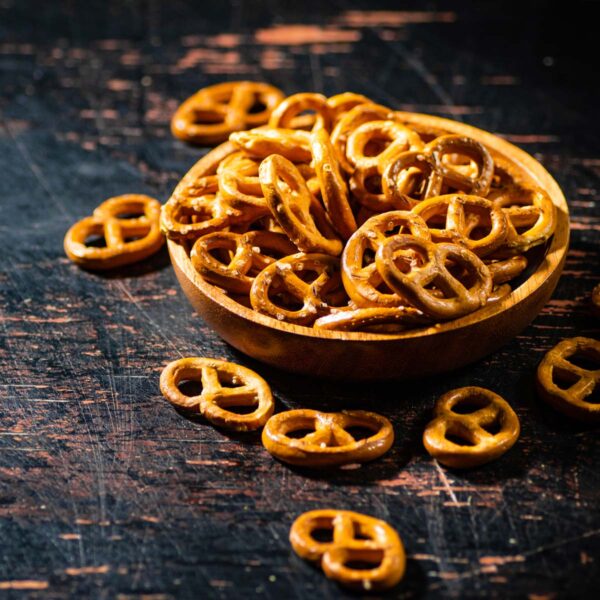 Pretzel Coreano Sabor Carne Picante Samjin 70g (24 pzs)