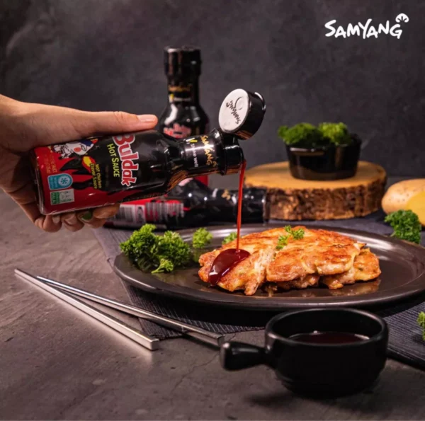 Salsa para Ramen sabor Pollo Picante Buldak Samyang 200g (24 pzs )
